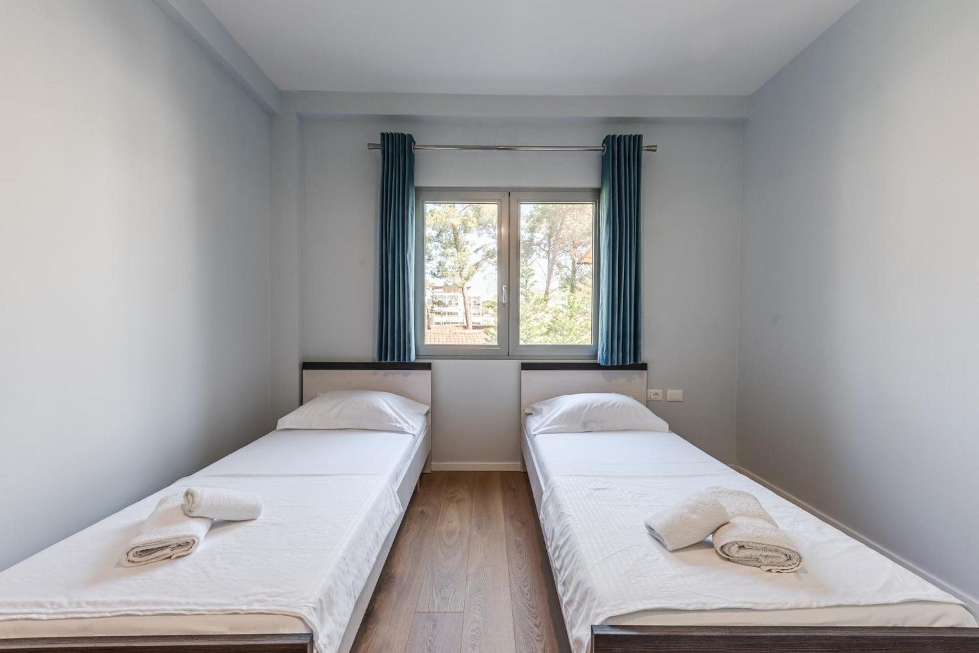 Beni'S Villa Apartments By Ps Golem  Exterior photo